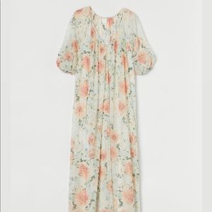 ⭐️H&M Floral Dress